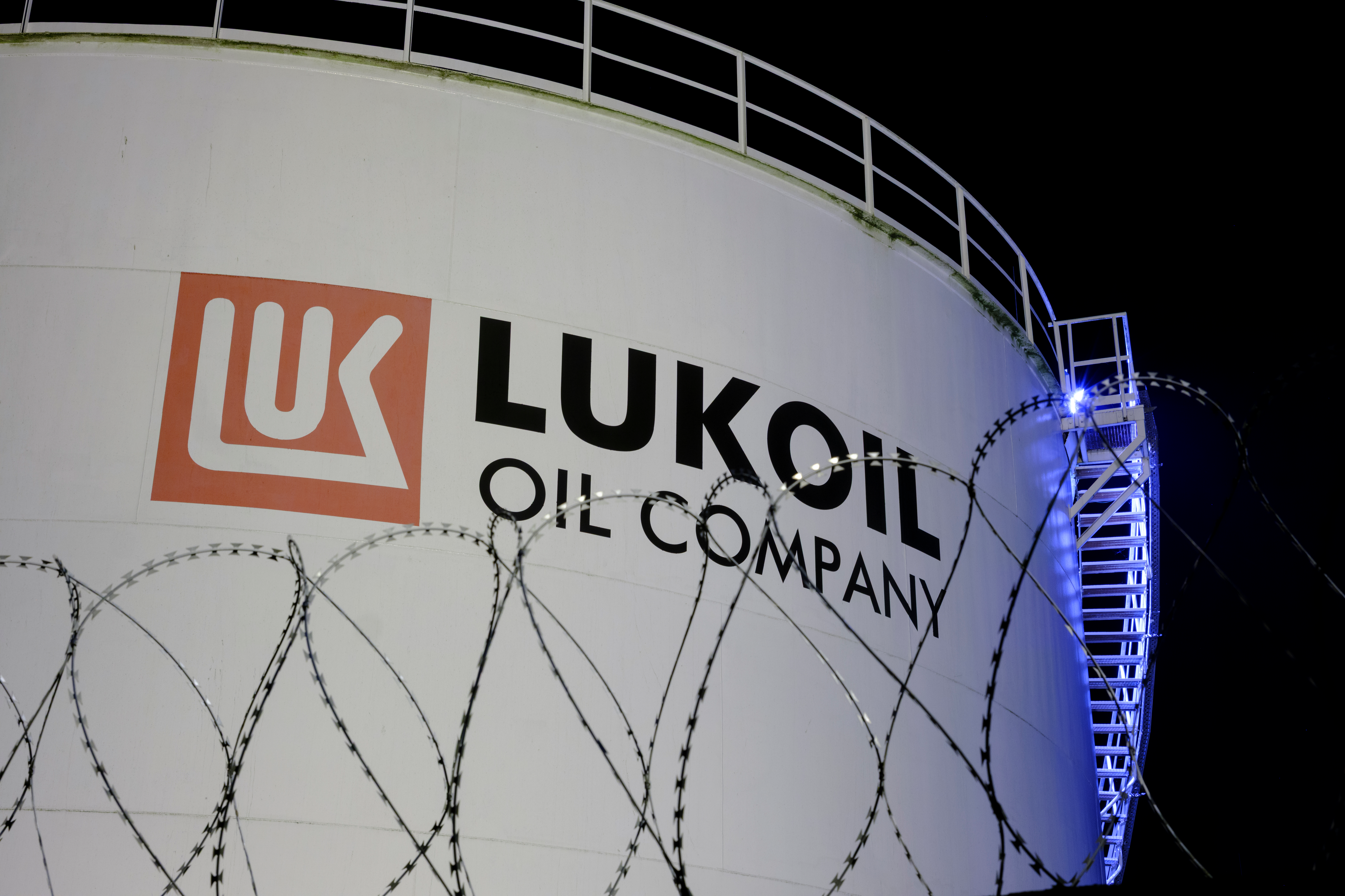 Kretschmer will wieder Gas aus Russland - Bundes-CDU lehnt ab