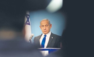 Społeczeństwo rzuca wyzwanie Netanjahu i Lapidowi