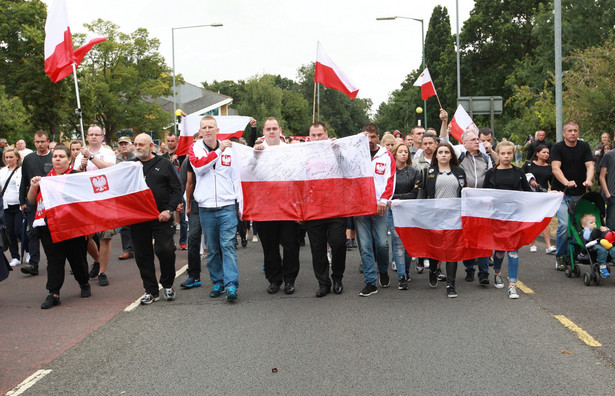 Marsz milczenia w Harlow, upamiętniający śmierć zabitego Polaka. EPA/SEAN DEMPSEY Dostawca: PAP/EPA.