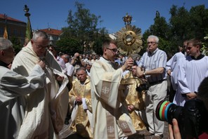 WARSZAWA BOŻE CIAŁO PROCESJA