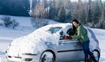 Uwaga! Zostawiasz śnieg na dachu auta? Możesz sporo zapłacić