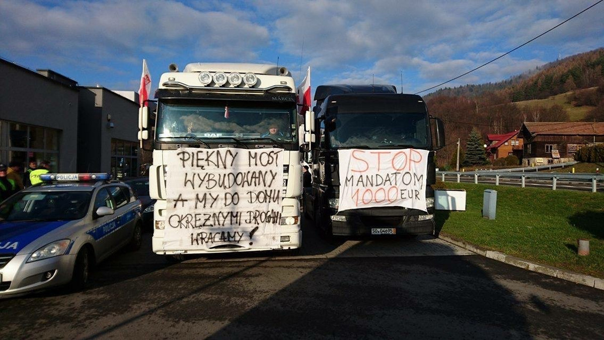 Piwniczna: kierowcy ciężarówek protestowali na moście granicznym ze Słowacją