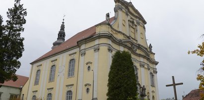 Biskup nie wytrzymał. Proboszcz zawieszony. W tle miały być "kontakty intymne z kobietami"