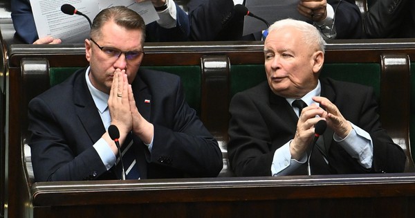 Jest najnowszy sondaż. Potężna strata PiS