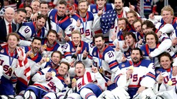 pojedynek gwiazd nhl w finale igrzysk olimpijskich. dogrywka zdecydowała o złotym medalu