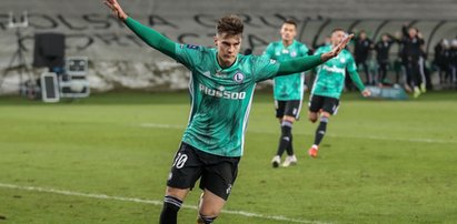 Kacper Kostorz przeszedł z Legii do Pogoni. Napastnik idealnie pasuje do Portowców