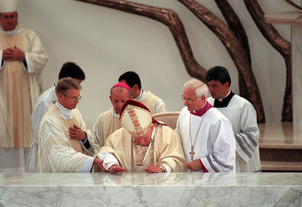 Papież podczas mszy św. w sanktuarium w Łagiewnikach