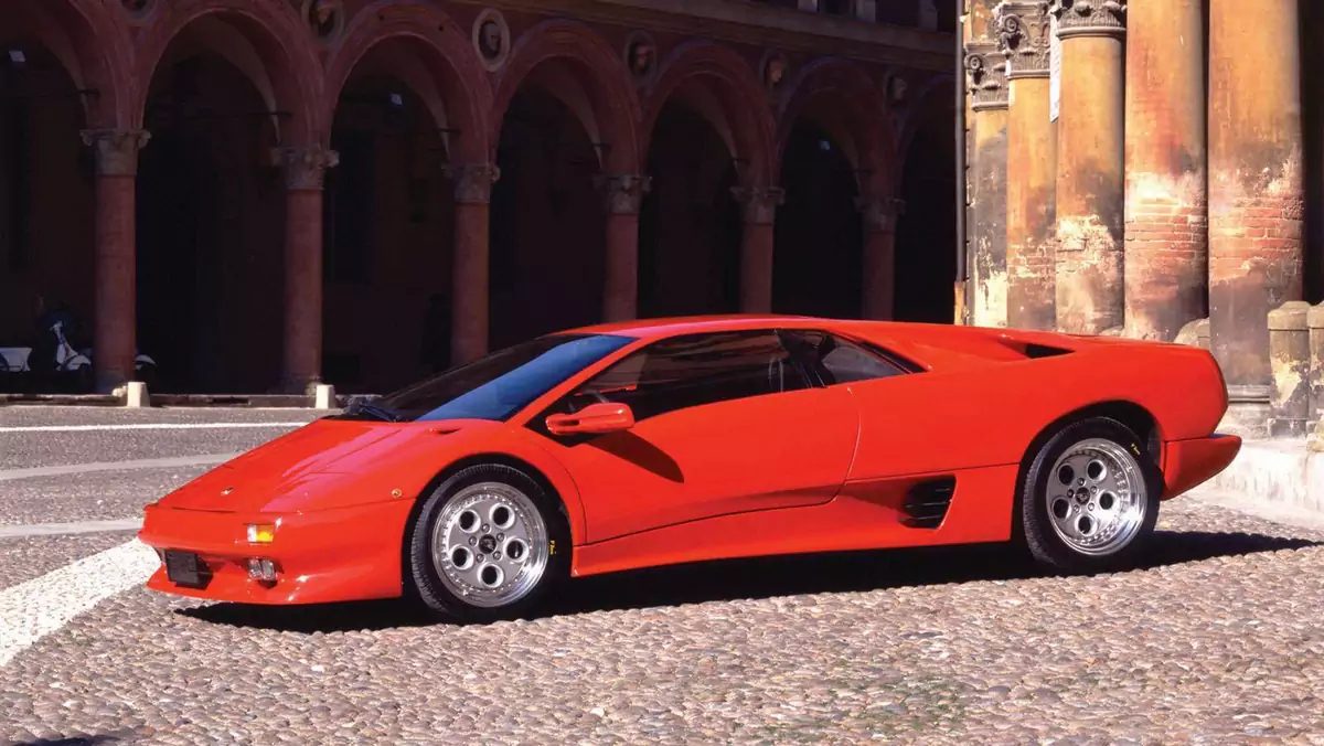 Lamborghini-Diablo_1990