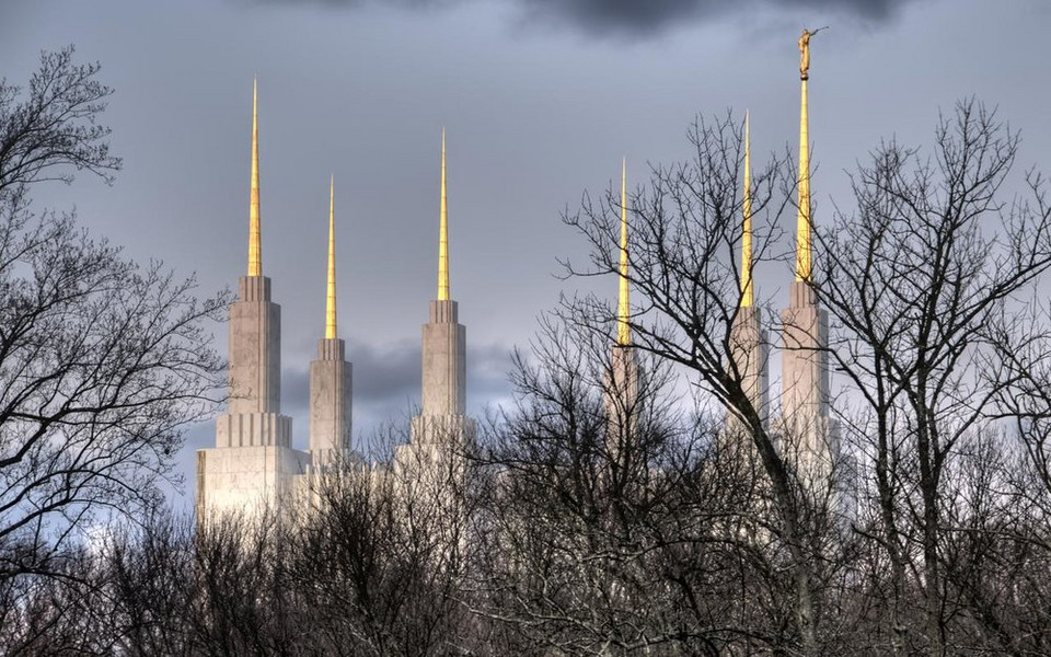 Tajemnicza świątynia mormonów w Kensington otwiera się dla "niewiernych"