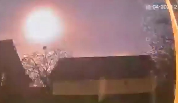 Žestok ruski napad na Kijev, gomila misterioznog svetla