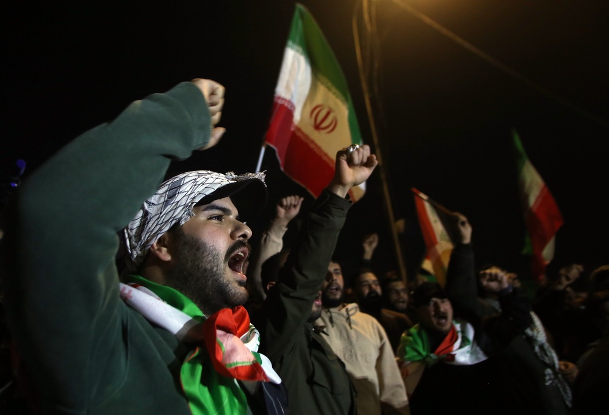 Potest in Baghdad against the joint US-Israel strikes on Iran