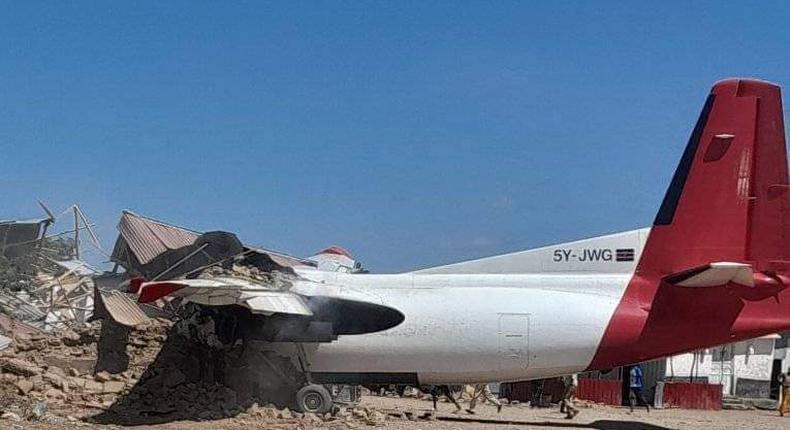 A Kenyan plane carrying humanitarian aid crashed near El-Barde airstrip in Somalia.