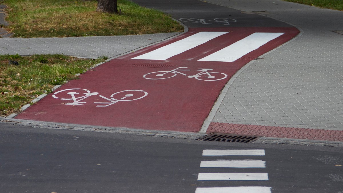 Uzbrajanie terenów inwestycyjnych, tworzenie systemu ścieżek rowerowych, budowa i modernizacja oświetlenia ulicznego – to m.in. działania, na które z puli 71,4 mln euro unijnych pieniędzy na tzw. ZIT będą mogły czerpać gminy należące do Aglomeracji Opolskiej.