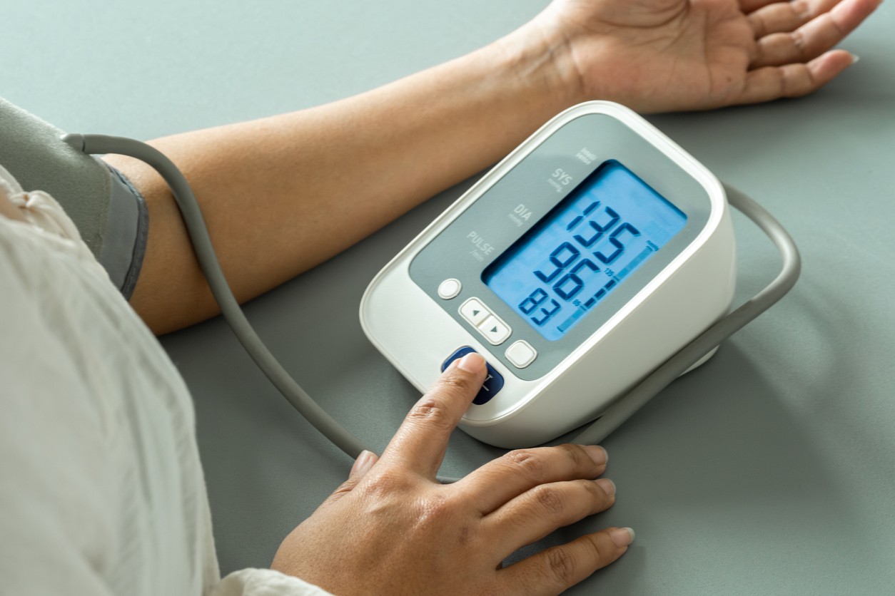 High blood pressure is associated with several risks. (illustration photo)