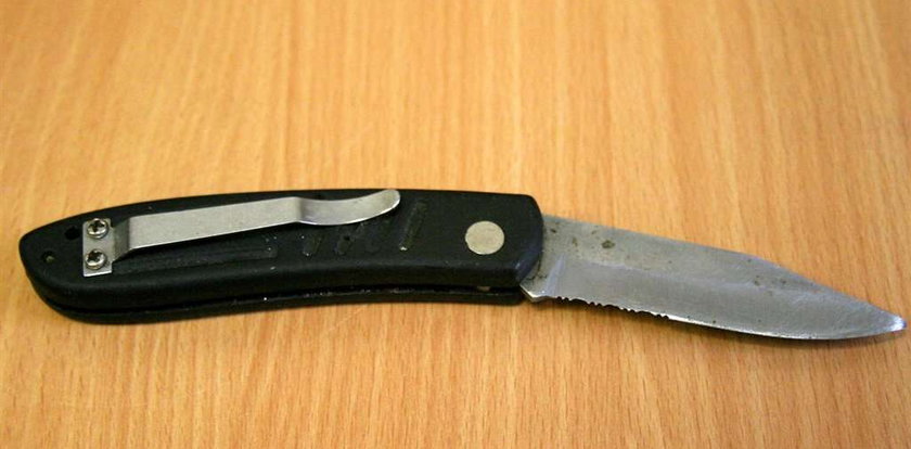 Policja szuka nożownika, który w szkole dźgnął kolegę