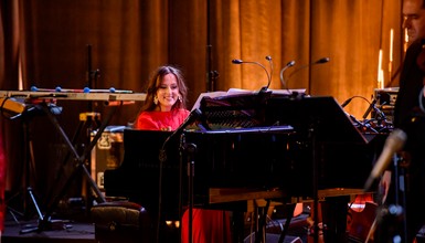 Świąteczne życzenia od Agi Derlak. Czego życzy Wam pianistka jazzowa?