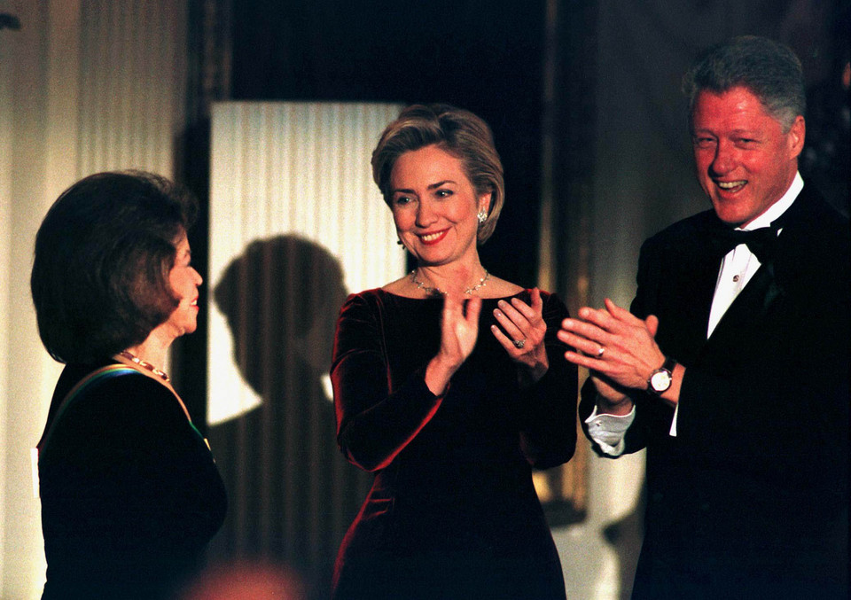 Shirley Temple z Hilary i Billem Clintonem w 1998