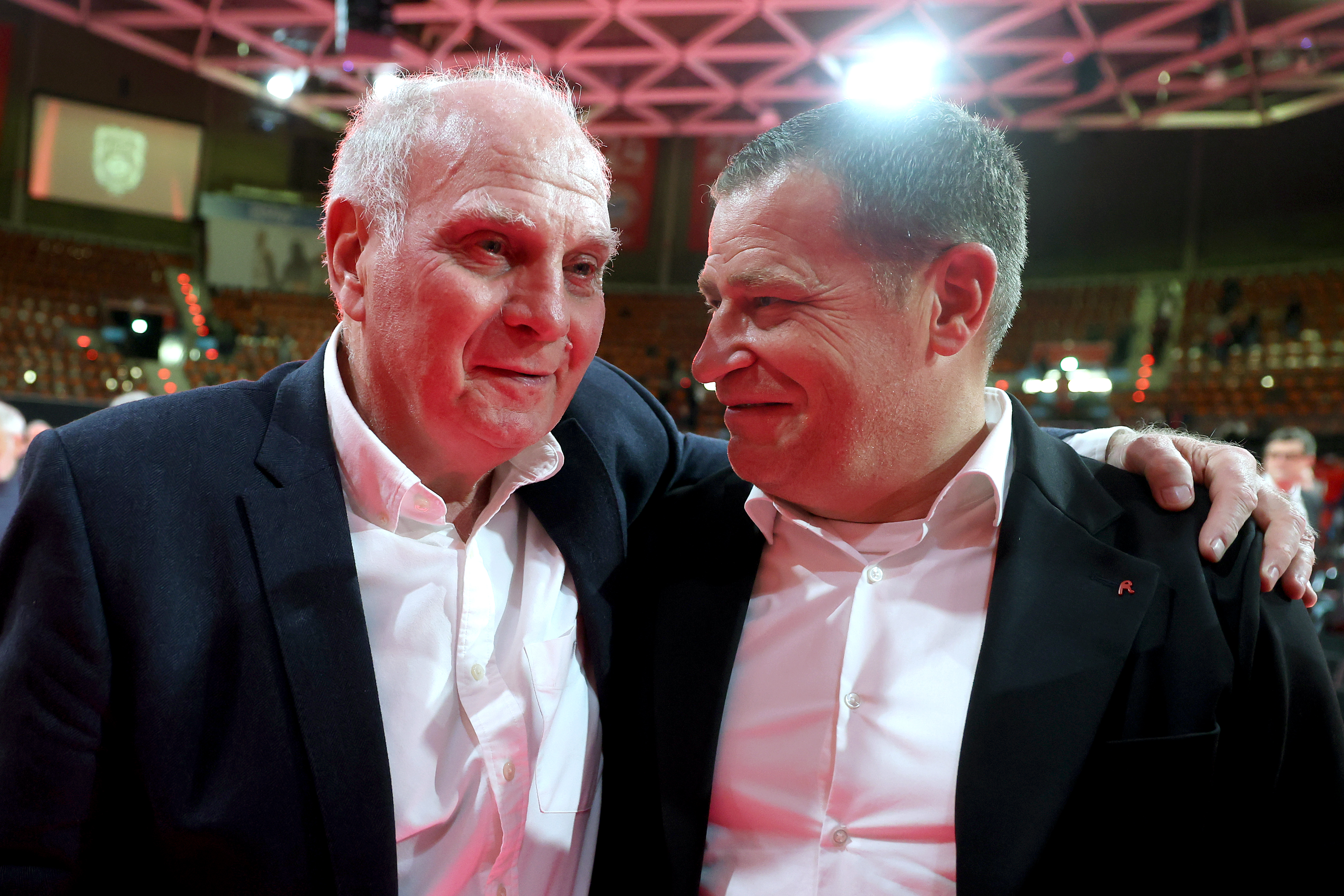 Hoeneß über Schweinsteiger und Müller: "Müssen nicht arbeiten"