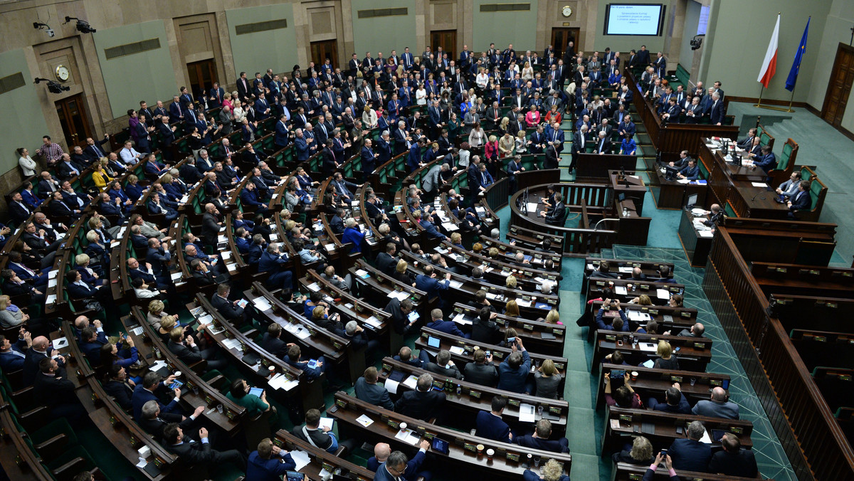 Za dwa tygodnie Sejm ma rozpocząć prace nad propozycjami reformy prokuratury autorstwa posłów PiS. Projekt nowego Prawa o prokuraturze przewiduje m.in. połączenie z początkiem marca stanowisk Ministra Sprawiedliwości i Prokuratora Generalnego.