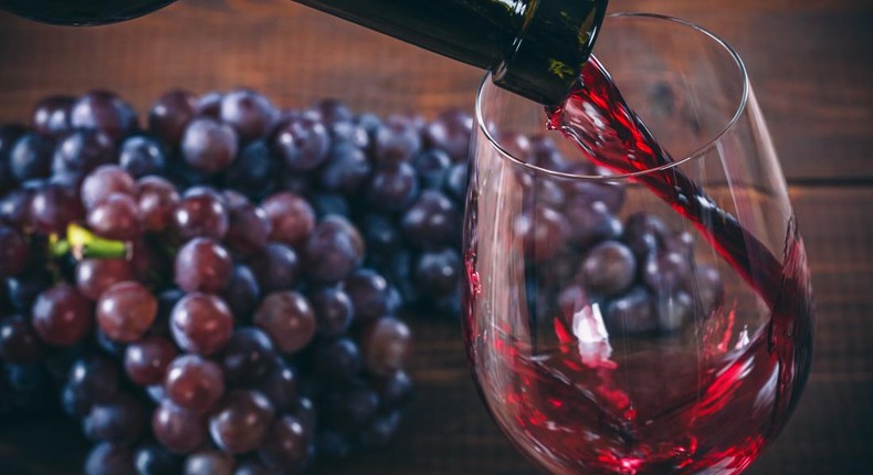 grapes-and-red-wine-glass