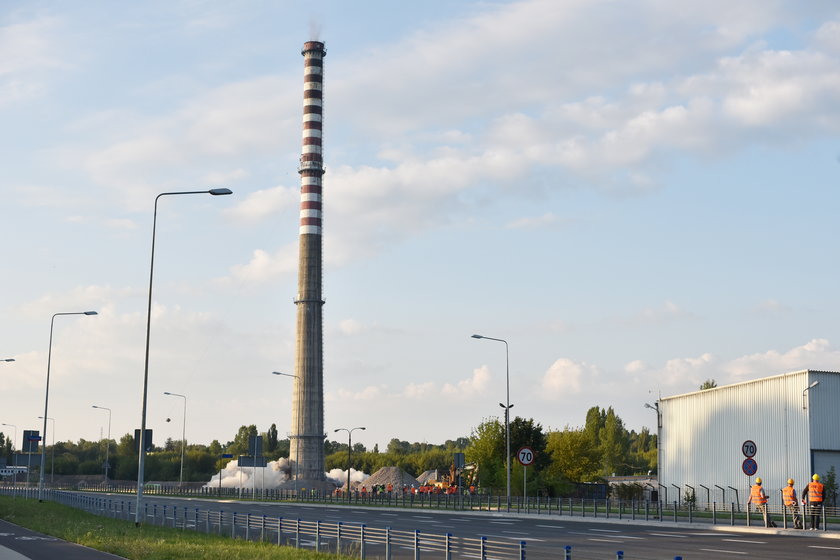 Wyburzenie komina przy Trasie Górna