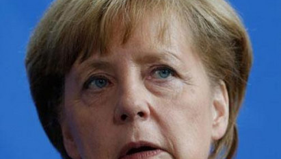 Angela Merkel miatt fakadt sírva egy fiatal palesztin lány - videó!