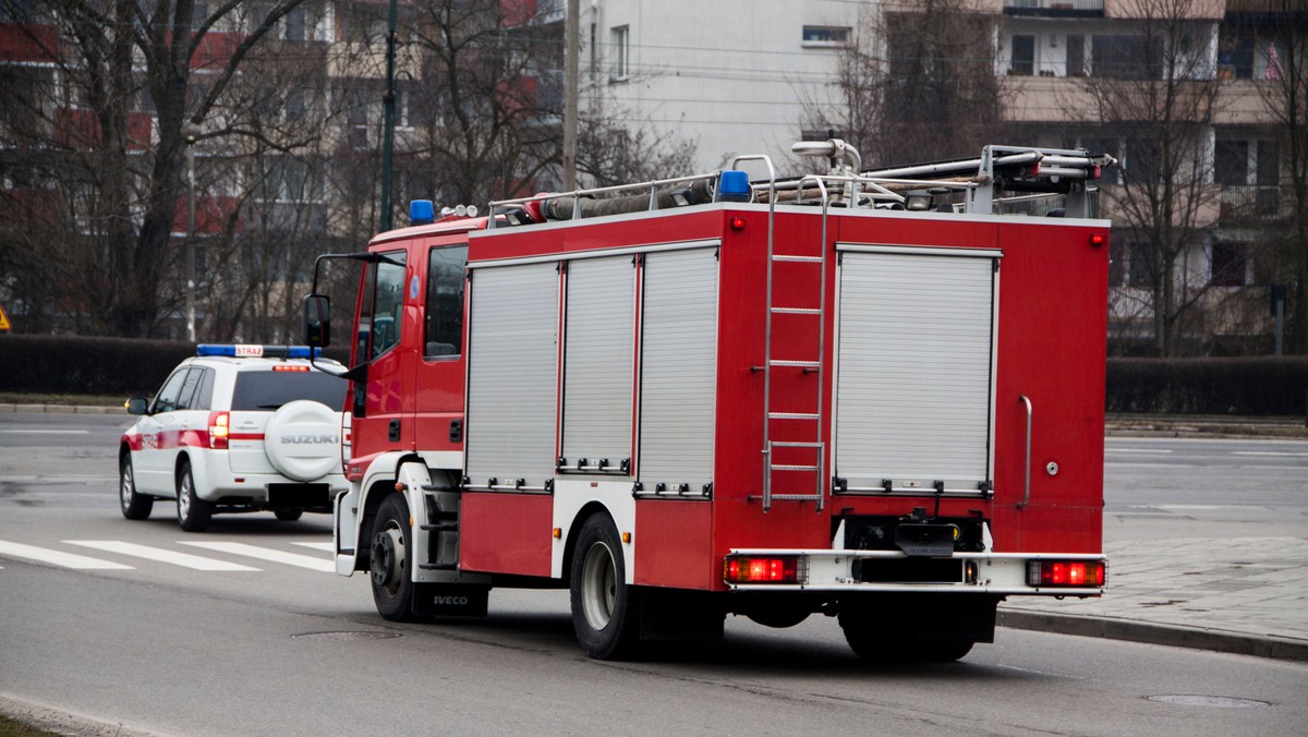 Około 450 pracowników firmy DFM w Dobrym Mieście zostało ewakuowanych z powodu pożaru wentylatora.