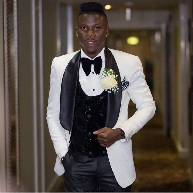 stonebwoy looked dapper on his wedding day