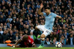 Liga angielska: Wielkie emocje w derbach Manchesteru. United przegrywali już 0:2, ale potem strzelili trzy gole