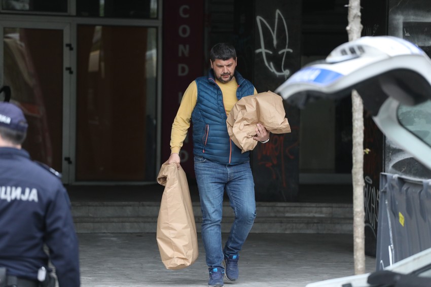 Stvari iznešene iz porodičnog stana 