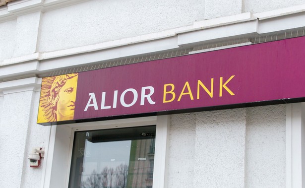 Alior Bank sprzedawał fundusze W Investments już po tym, jak pośrednio kontrolę nad nim przejął Skarb Państwa