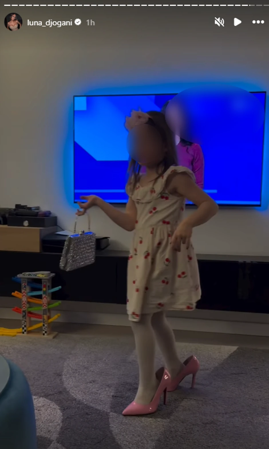 Lunina ćerka obula njene štikle