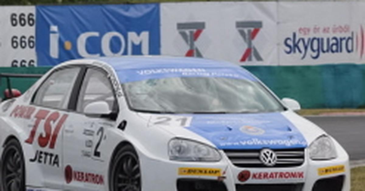 Wyścigi Volkswagen Racing Polska na torze w Poznaniu