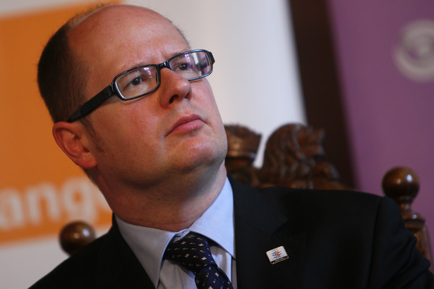 Prezydent Gdańska Paweł Adamowicz do marszałek Sejmu: Posłowie PiS uczestniczyli w wandalizmie