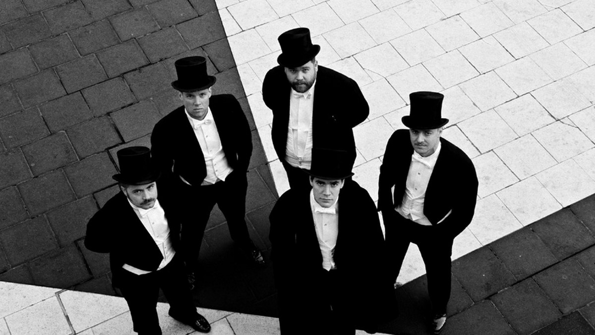 Wokalista szwedzkiej formacji The Hives, Pelle Almqvist, wyznał w najnowszym wywiadzie, że męczy go "jęczenie", które w dzisiejszych czasach uchodzi za muzykę rockową.