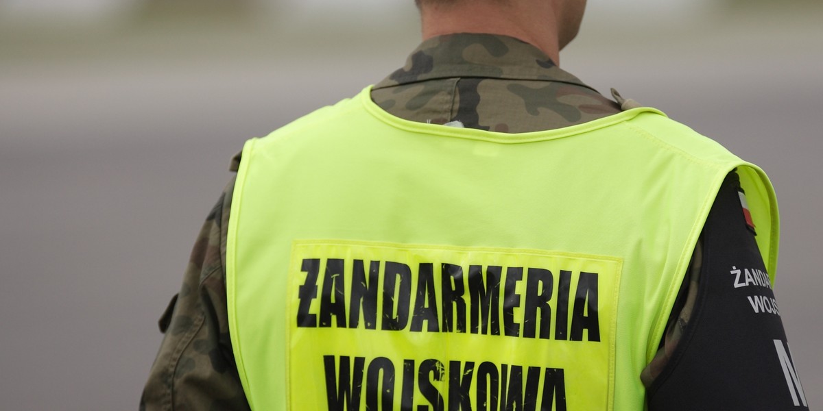 Żandarmeria zatrzymała żołnierza. Proponował seks nastolatce?