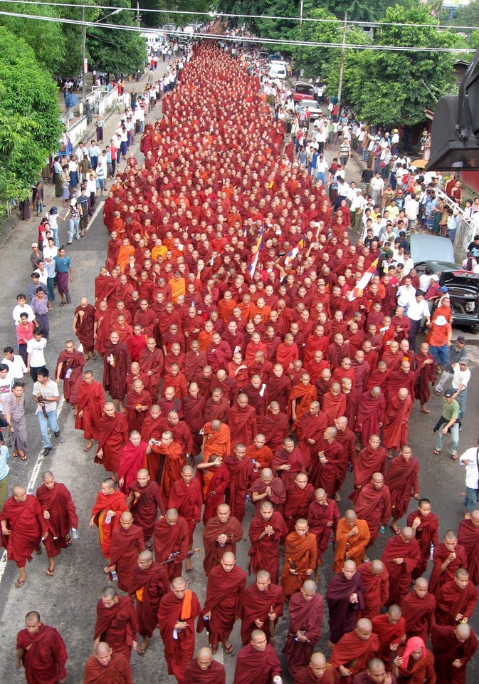 PROTEST MNICHÓW