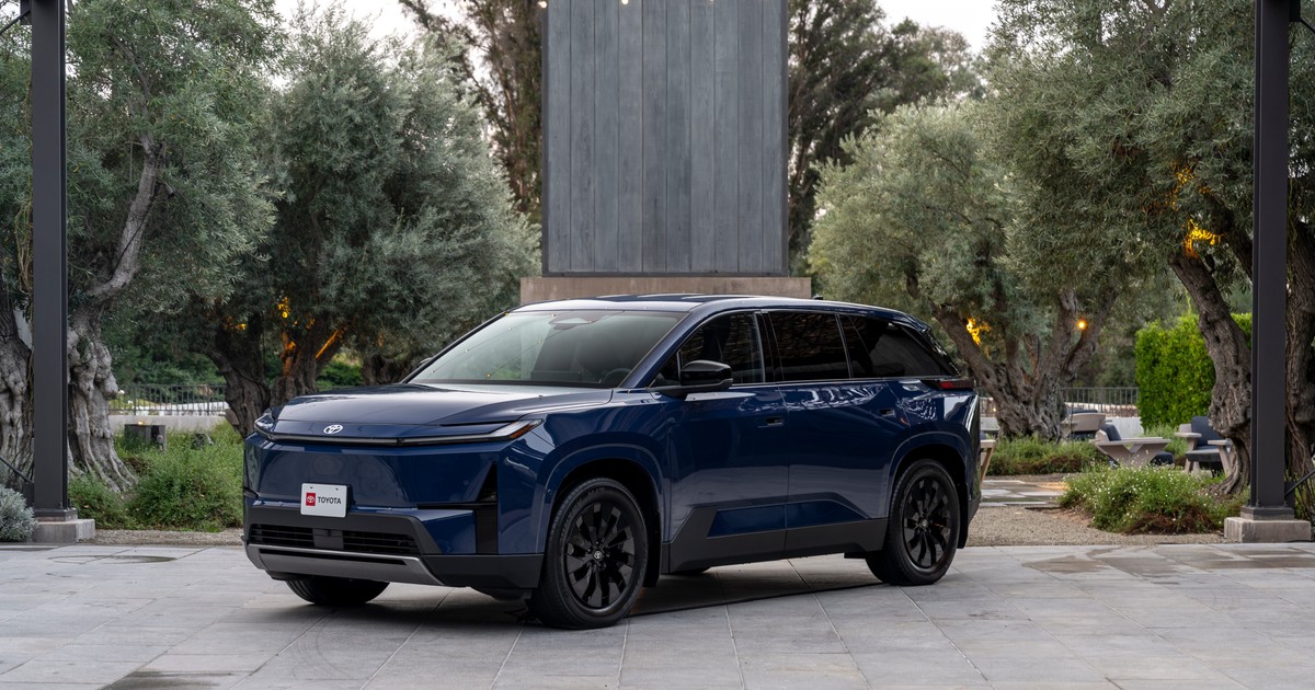 See inside Toyota's new electric Highlander — its first 3-row EV to ...