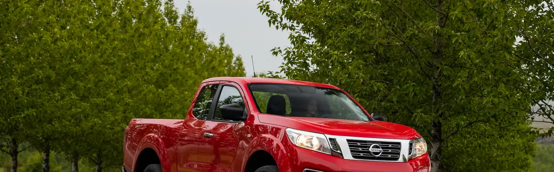NISSAN Navara