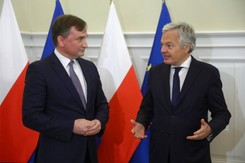 Ziobro po spotkaniu z Reyndersem: Sądem ostatniego słowa jest polski Trybunał Konstytucyjny