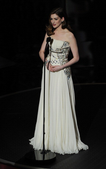 Anne Hathaway na Oscarach 2011