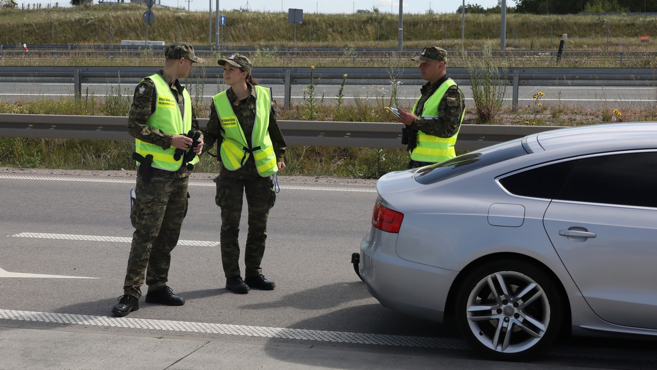 Wracają kontrole na granicach. Ekspert: decyzja zła, choć jedyna możliwa