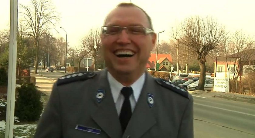 Co za przejęzyczenie! Policjant zwijał się ze śmiechu, gdy....