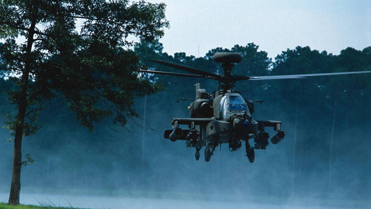  Boeing AH-64 Apache