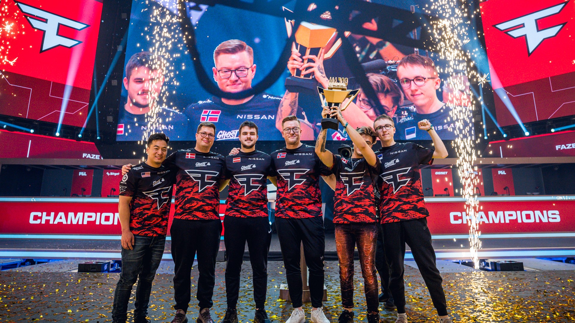 Pgl major qualifier. Команда FAZE 2022. PGL Antwerp 2022. Фейз клан мажор 2022. Major Antwerp 2022.