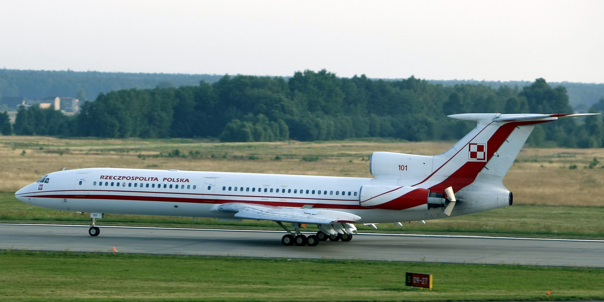 Tu- 154