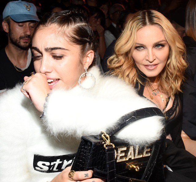 madonna, lourdes, alexander wang, adidas, new yorki divathét, divathét, bemutató, fűző