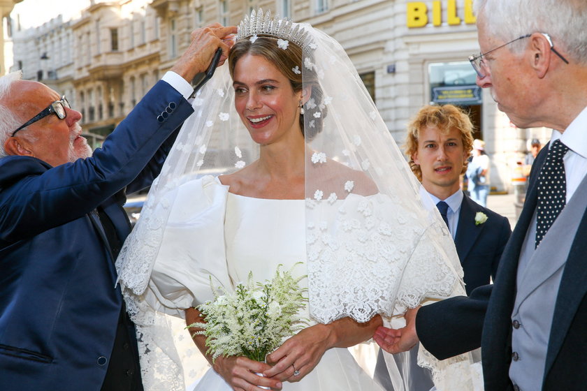 Maria Anunciata, księżniczka Lichtensteinu, w ślubnej sukience w stylu Diany