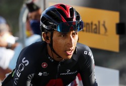 Egan Bernal już trenuje. "Zgadnij, kto wrócił na rower"