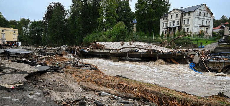 Burze i ulewne deszcze. IMGW wydał OSTRZEŻENIA III STOPNIA. Gdzie obowiązują?